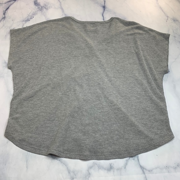 Fantastic Fawn Grey Thermal Button Down Top Blouse - Picture 5 of 8